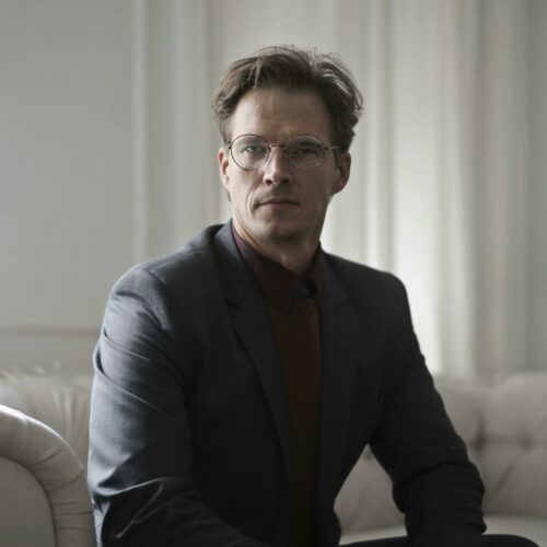 Cechy dżentelmena: Jak stać się prawdziwym dżentelmenem w dzisiejszych czasach